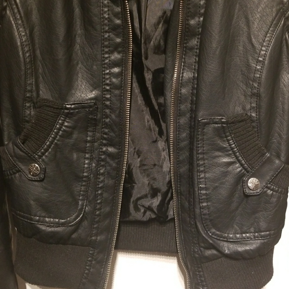 Jacket - Picture 3 of 5